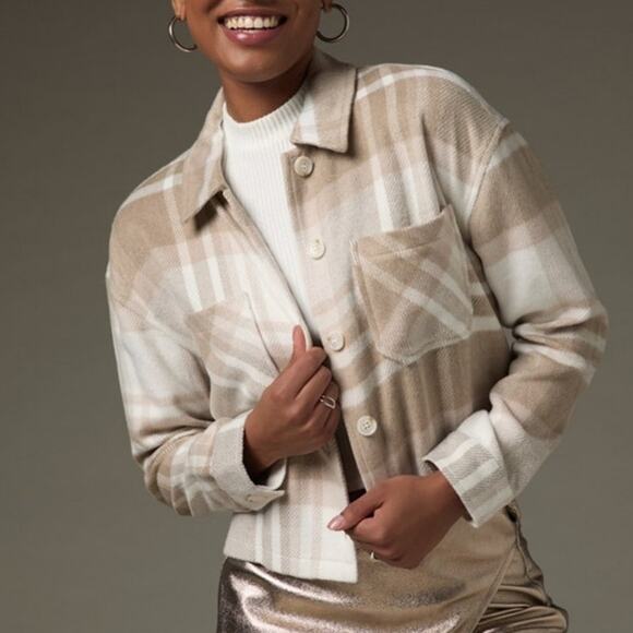 Francesca's Lydia Cropped Plaid Shacket Tan Cream Fall Winter Layering Jacket L - Picture 2 of 15